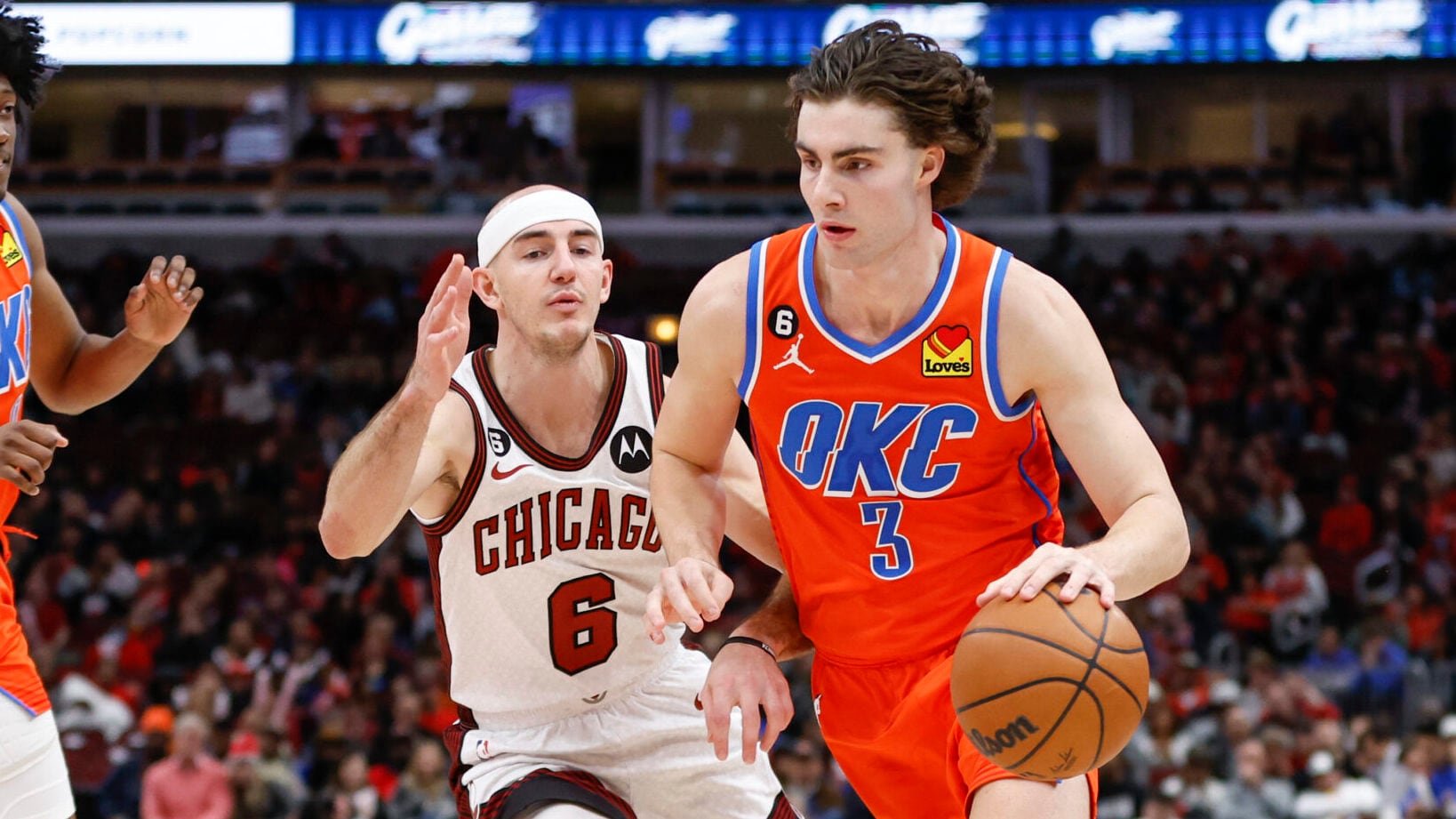 Thunder trade Josh Giddey to Bulls in exchange for Alex Caruso